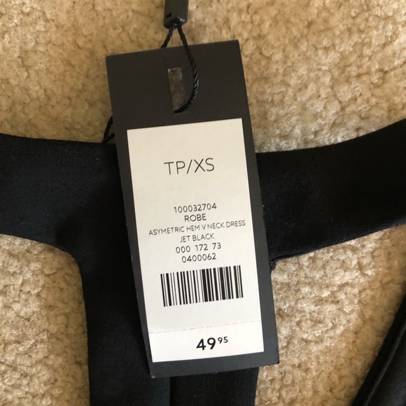 DYNAMITE v neck dress in get black. Size XS. - Picture 8 of 8